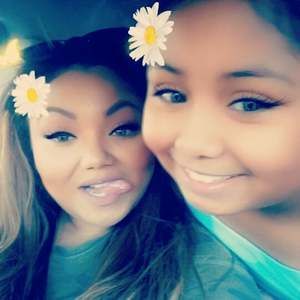 Meet your Posher, Crystal